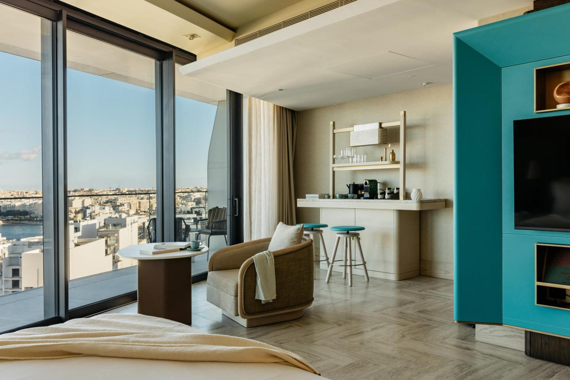 Hotel Me Malta By Melia à San Ġiljan Extérieur photo