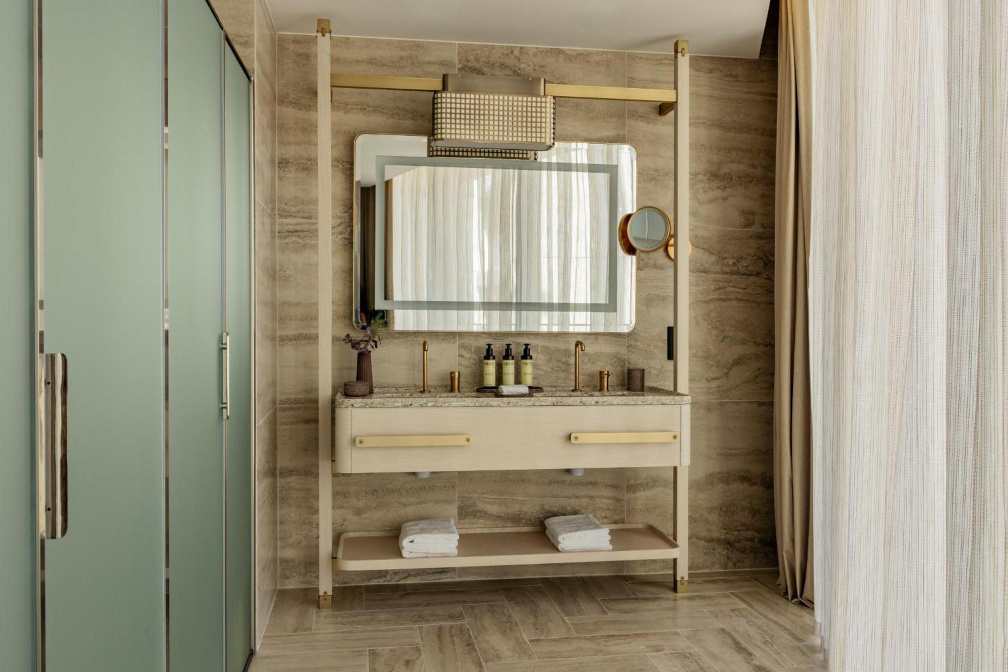 Hotel Me Malta By Melia à San Ġiljan Extérieur photo