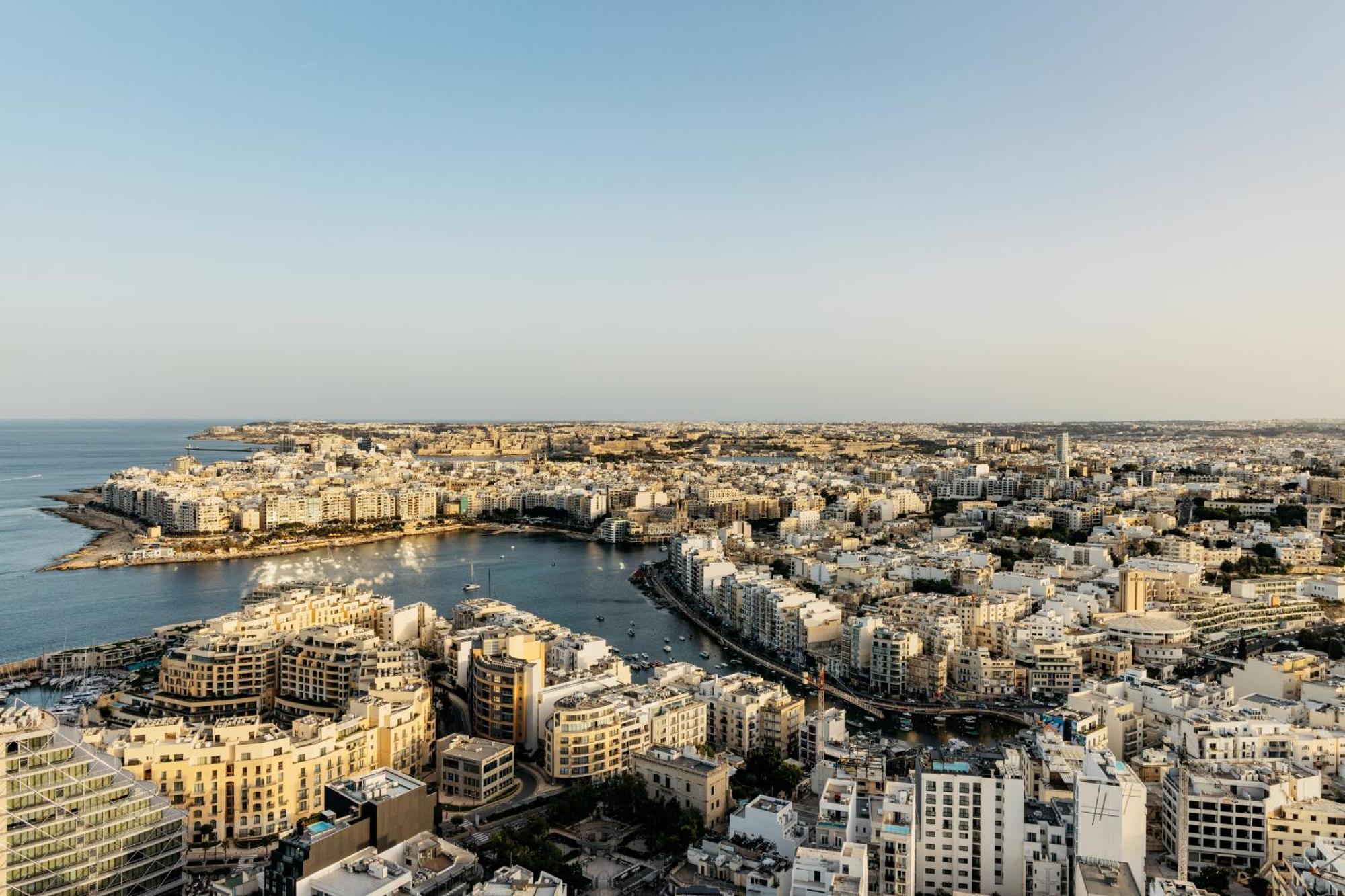 Hotel Me Malta By Melia à San Ġiljan Extérieur photo