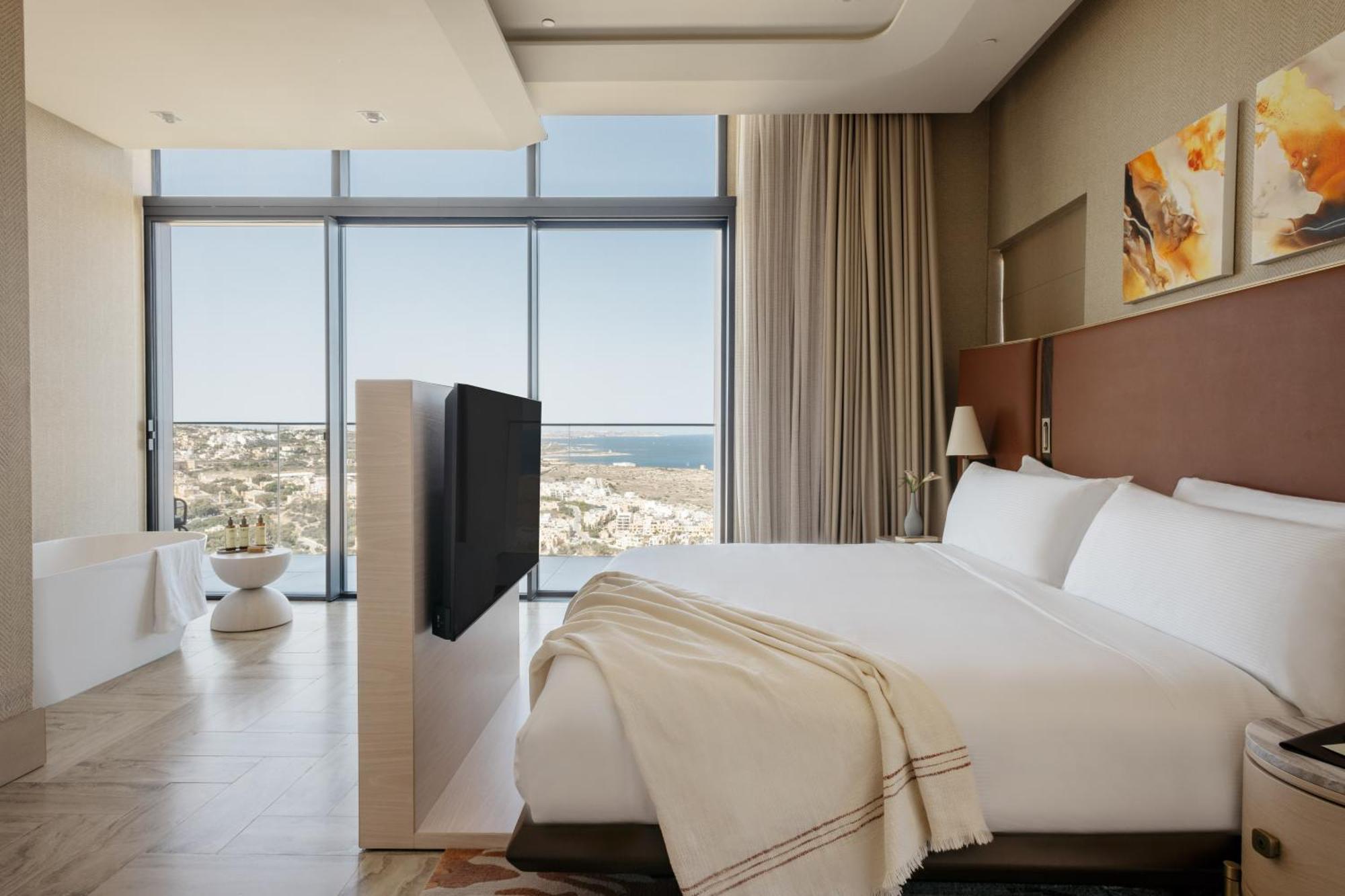 Hotel Me Malta By Melia à San Ġiljan Extérieur photo