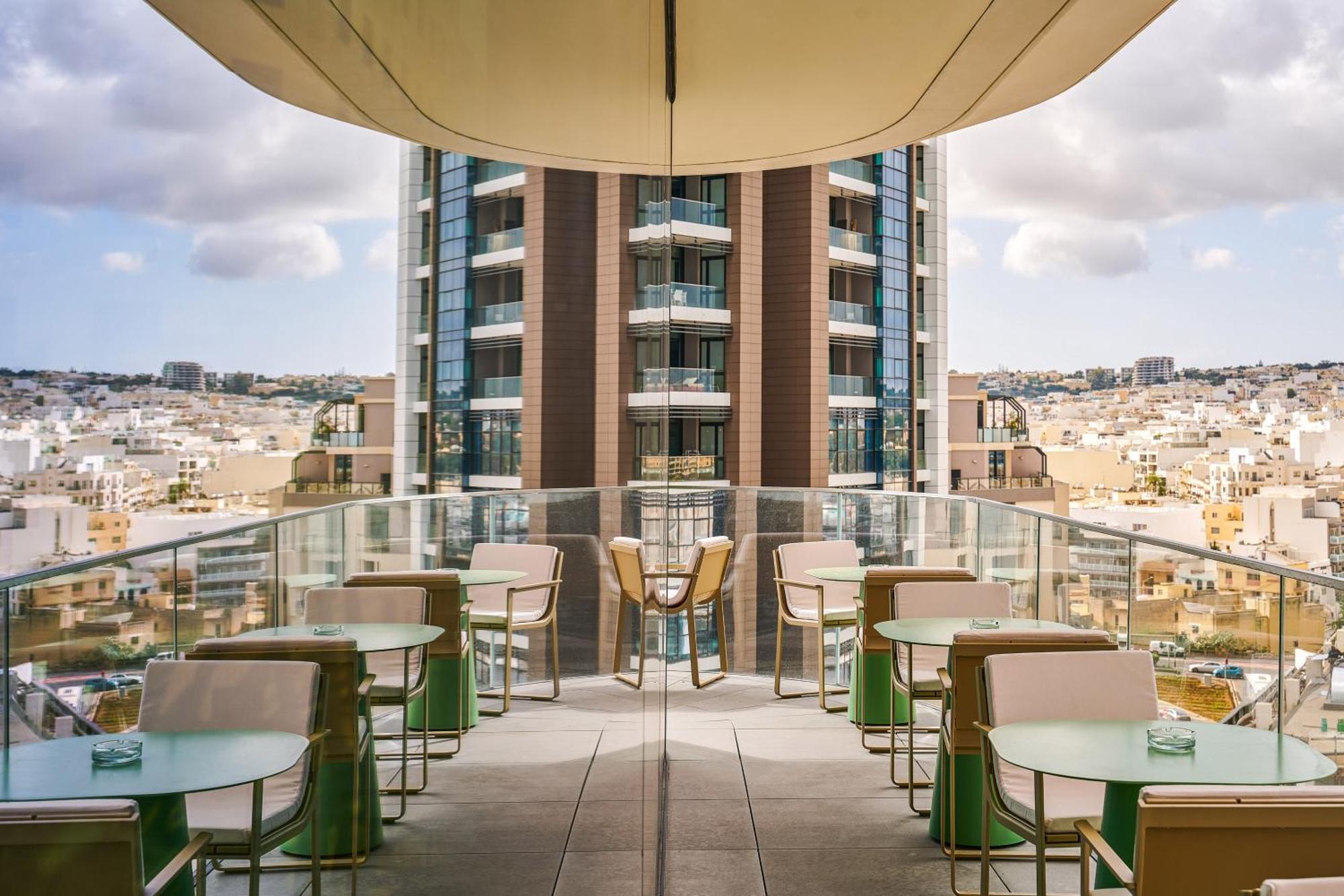 Hotel Me Malta By Melia à San Ġiljan Extérieur photo