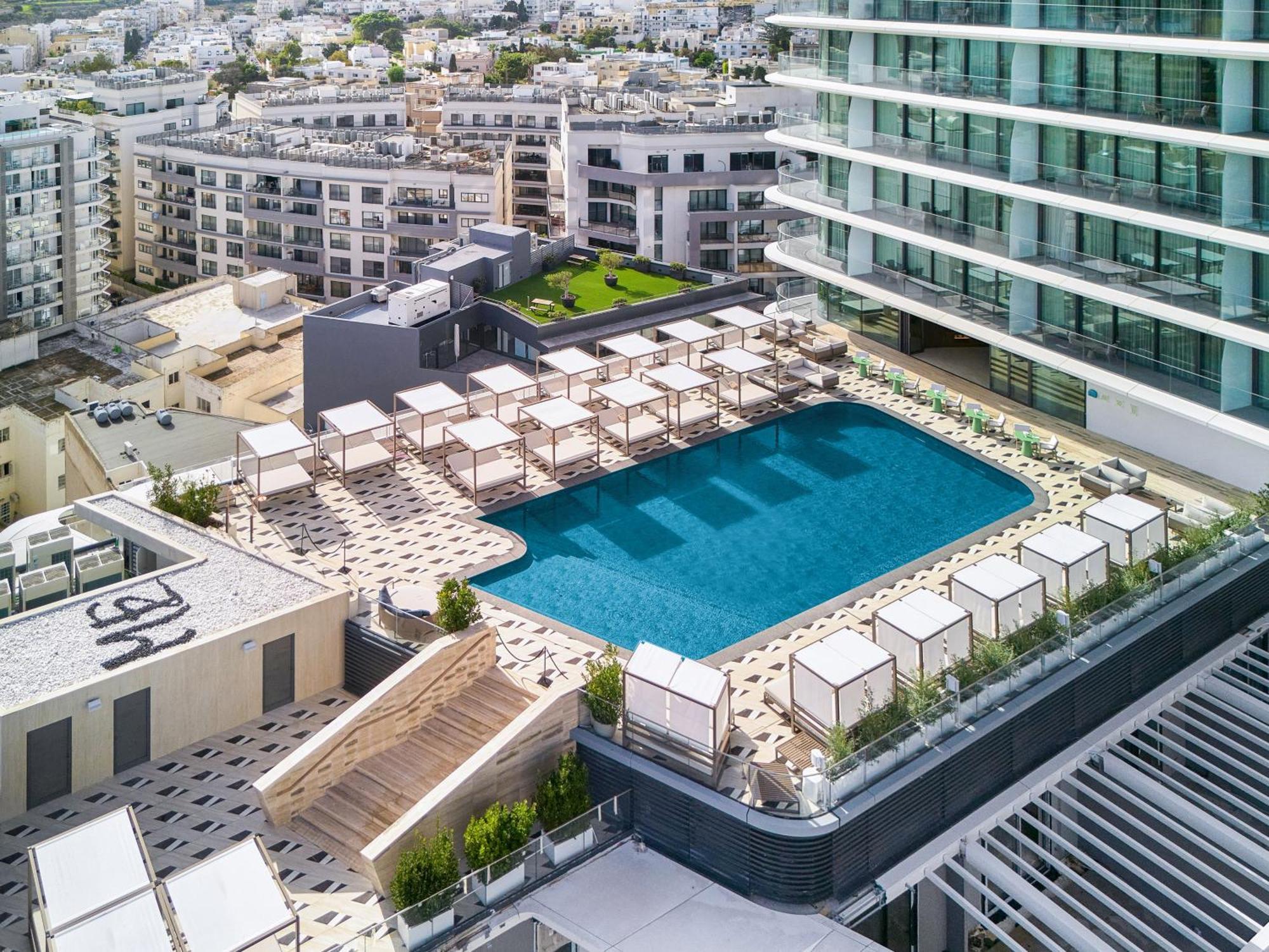 Hotel Me Malta By Melia à San Ġiljan Extérieur photo